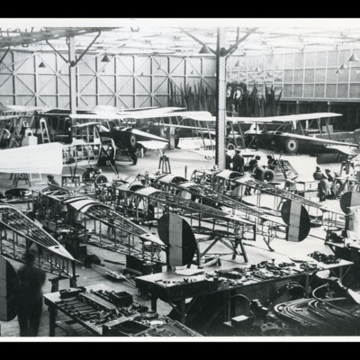 Avro 504&#039;s being assembled
