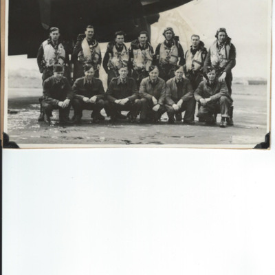 Frank Tolley&#039;s aircrew and seven ground crew