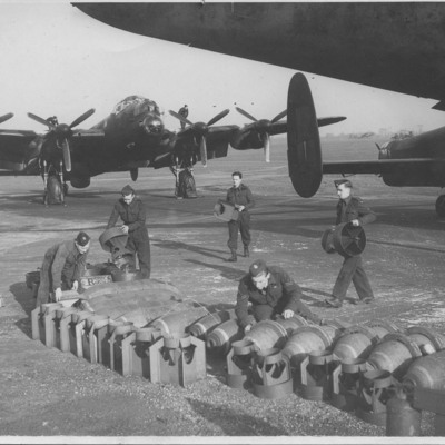 Lancasters bombing Up