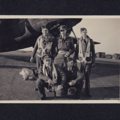 Flight Lieutenant Reggie Bennington and crew