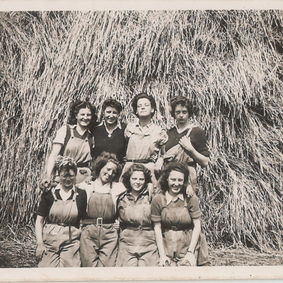 Eight Land Army women
