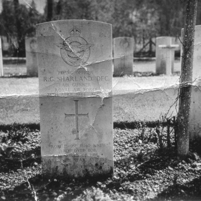Robert George Sharland&#039;s grave