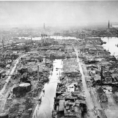 Hamburg Norderelbe bombed