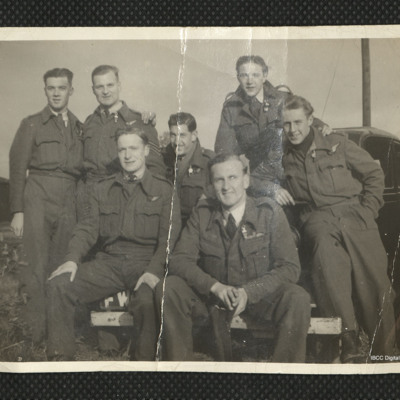 Eine Luftschutzsirene von Brook Motors aus dem 2. Weltkrieg, Thorpe Camp  Visitor Center, eine Kaserne der Royal Air Force aus dem 2. Weltkrieg,  Lincolnshire, Großbritannien Stockfotografie - Alamy