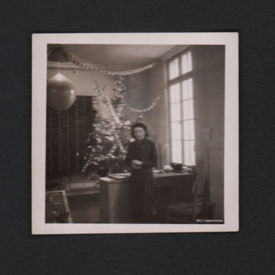 Jenny Xmas 1946